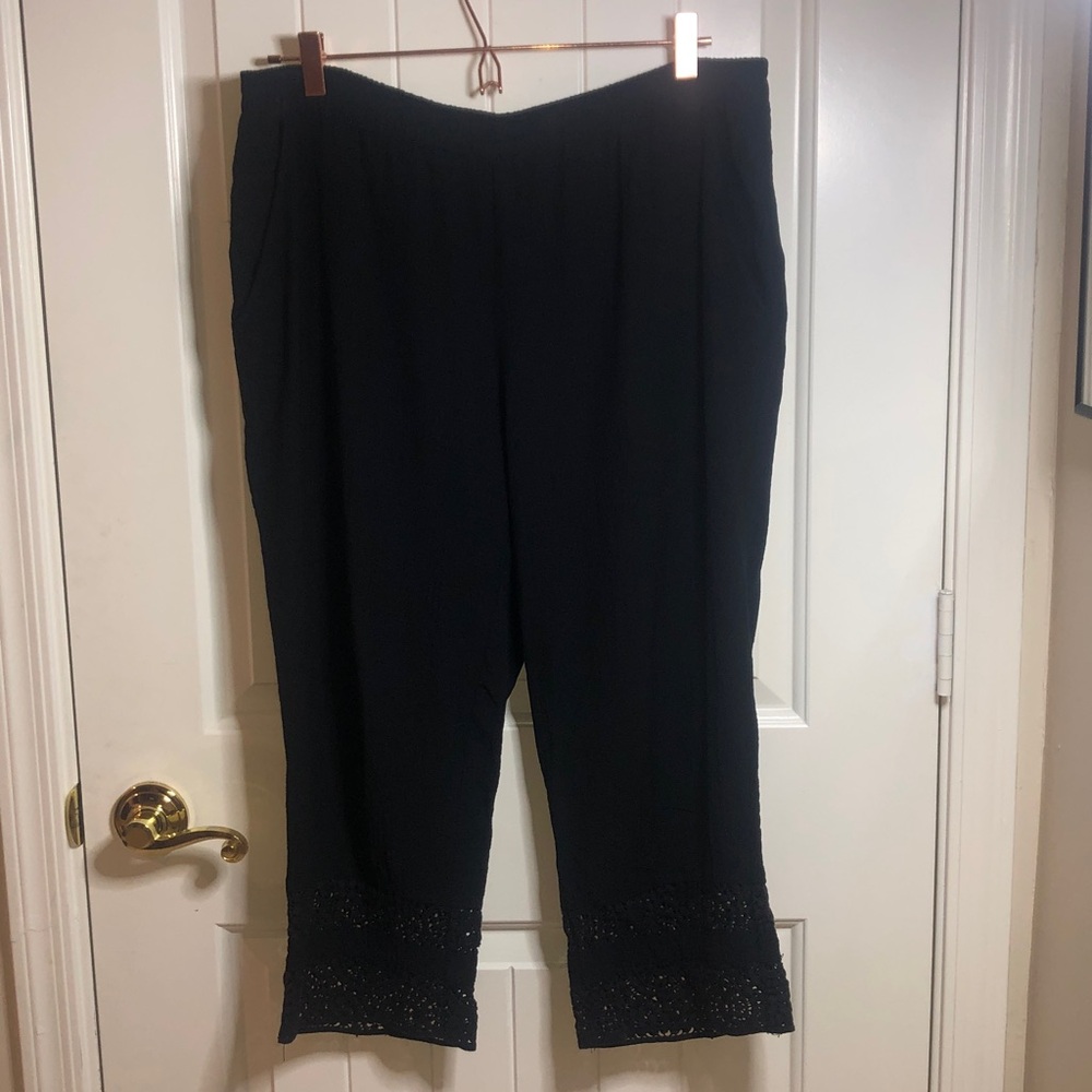 JM Collection Stylish Black Capris with Crochet Hem.